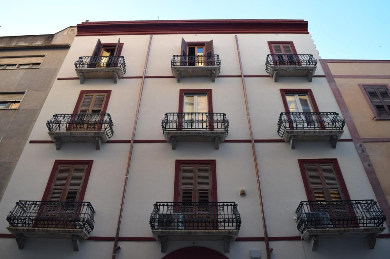 Vespri 15 Apartments Trapani Esterno foto
