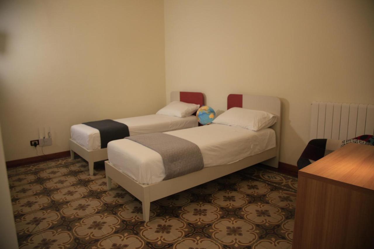 Vespri 15 Apartments Trapani Esterno foto