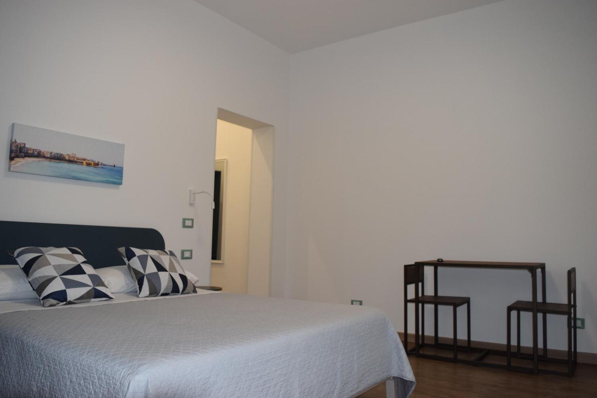 Vespri 15 Apartments Trapani Esterno foto