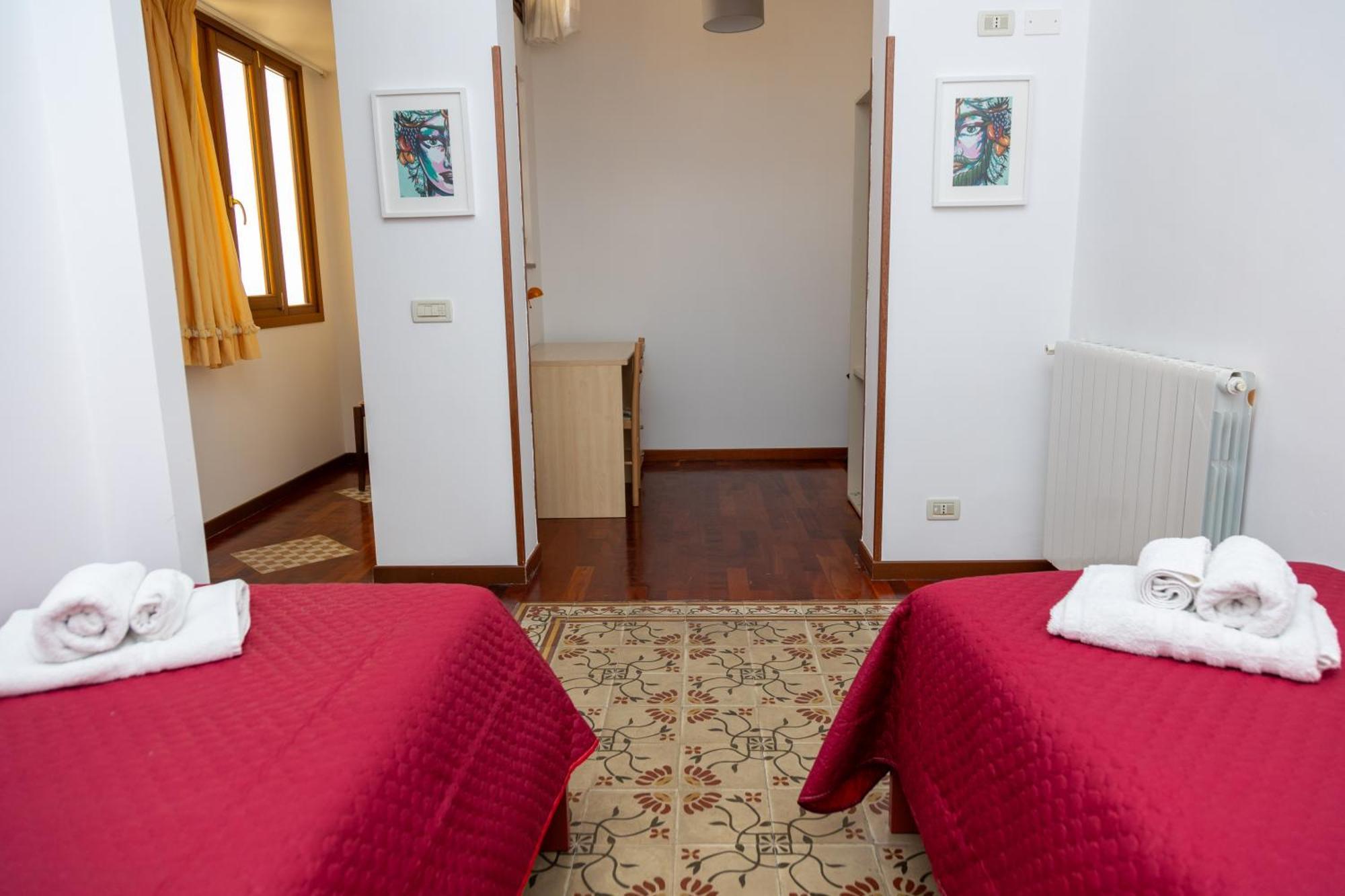 Vespri 15 Apartments Trapani Camera foto